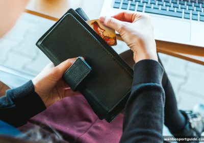 万博体育支招：银行卡出款手续费与节日红包省钱的终极指南